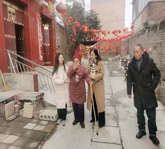 瑟瑟冬日 暖暖溫情——公司黨委、工會開展“送溫暖、送祝福”活動
